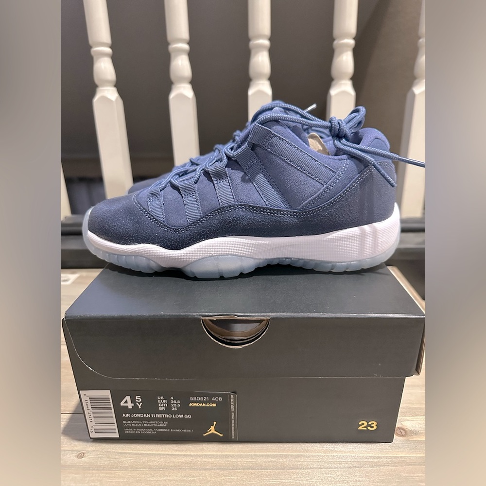 Jordan 11 Retro Low